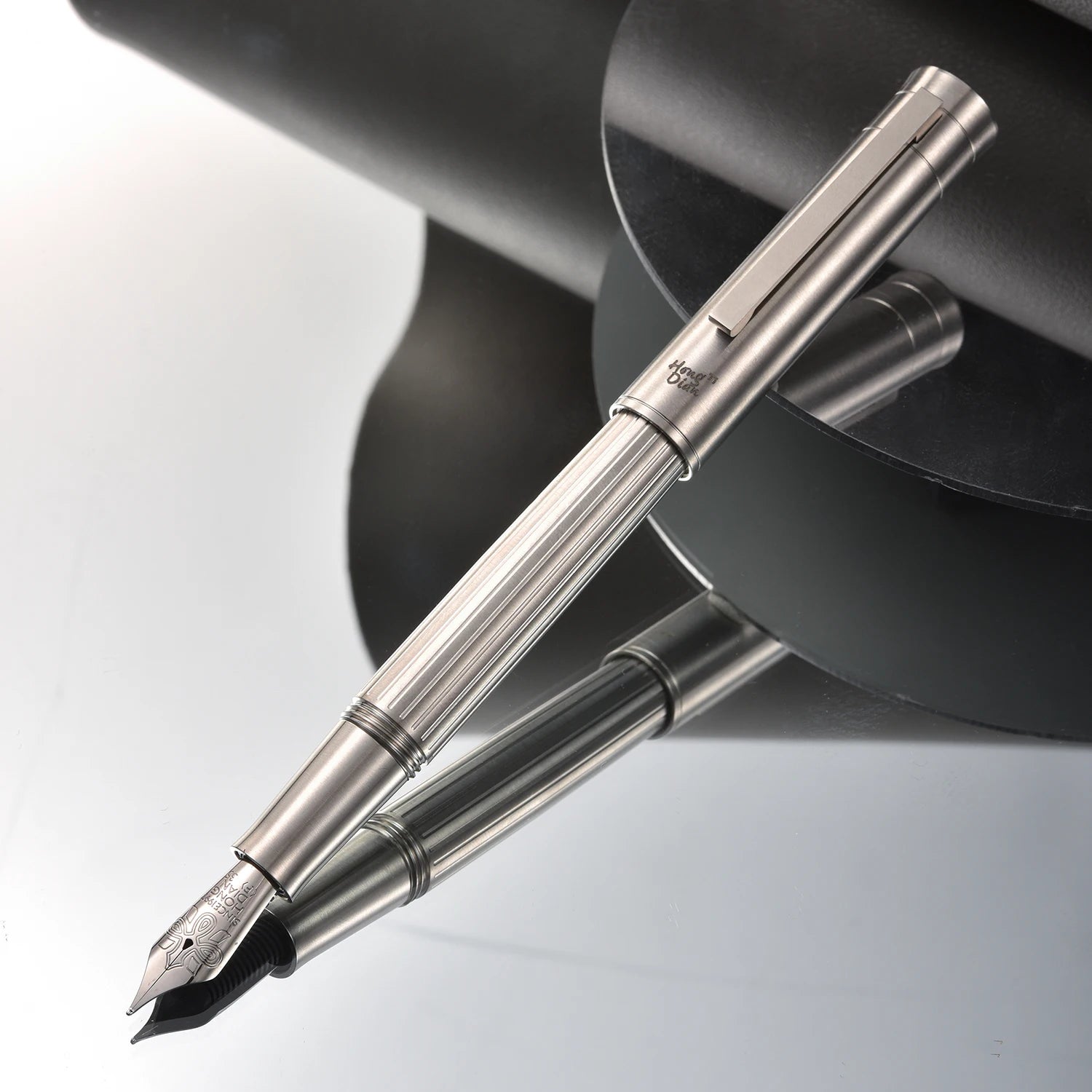 Caneta Tinteiro Titanio Escovado Classic 1