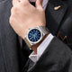 Relogio Mecanico Masculino Blue Heritage no pulso